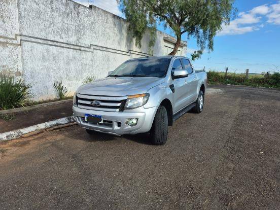 FORD RANGER 2.2 XL 4X4 CD 16V DIESEL 4P MANUAL FORD RANGER 2.2 XL 4X4 CD 16V DIESEL 4P MANUAL